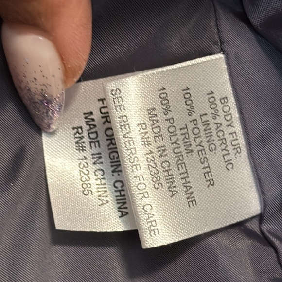 Love Token Charcoal Faux Fur Vest -small - Picture 4 of 5